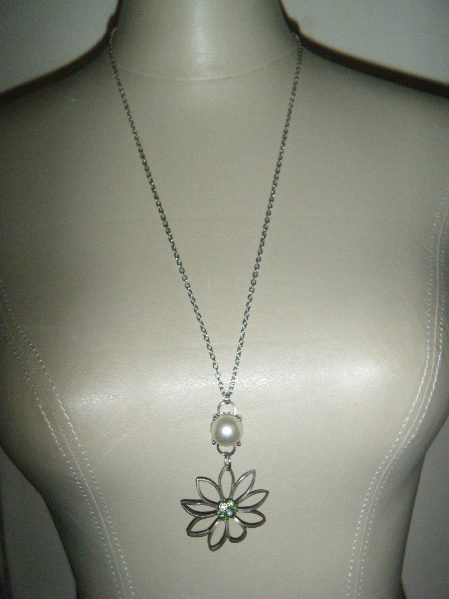 Pearl Bloom Necklace