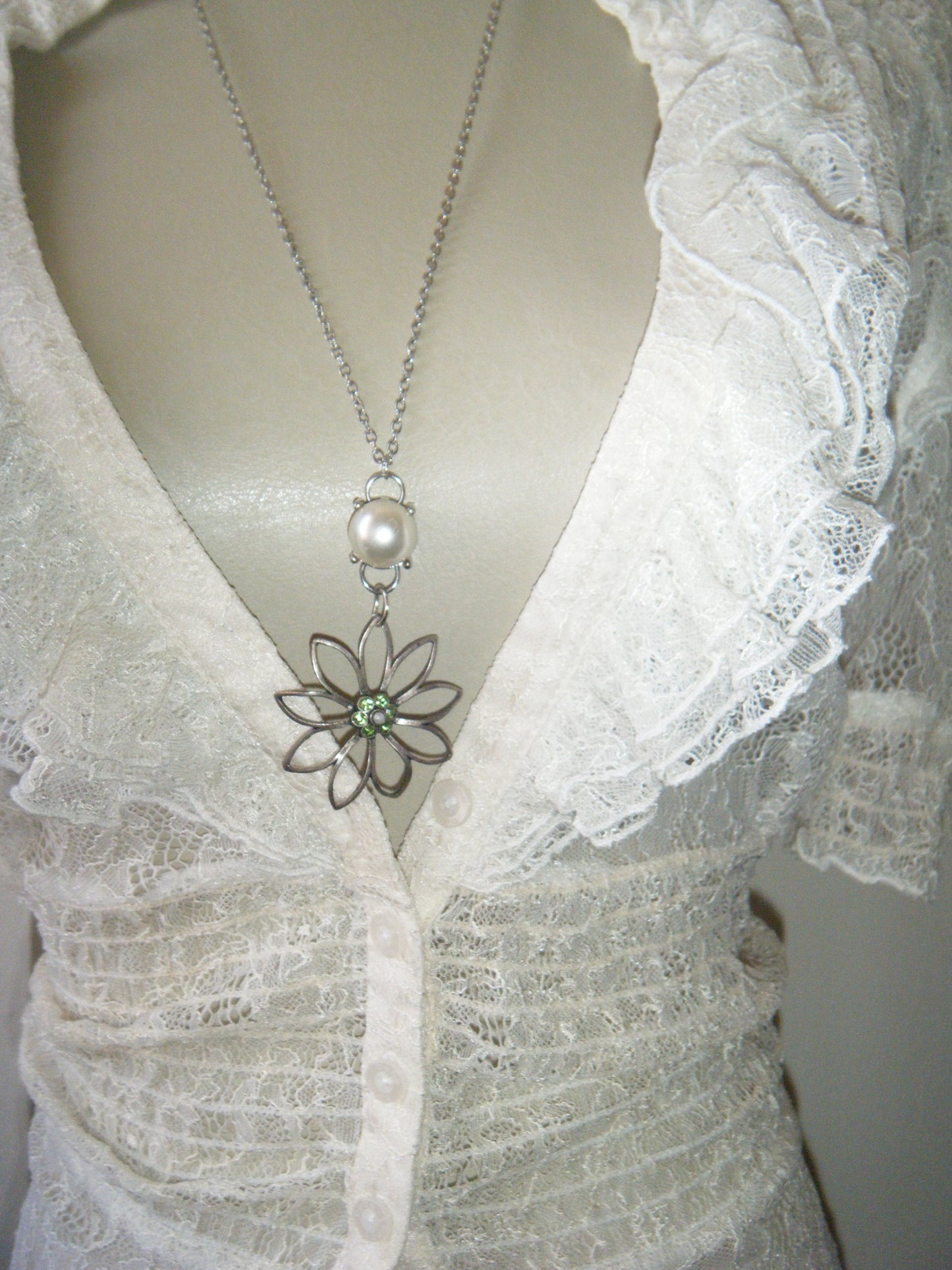 Pearl Bloom Necklace