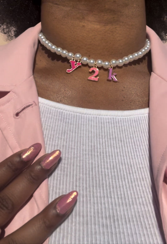 Y2K pearl necklace
