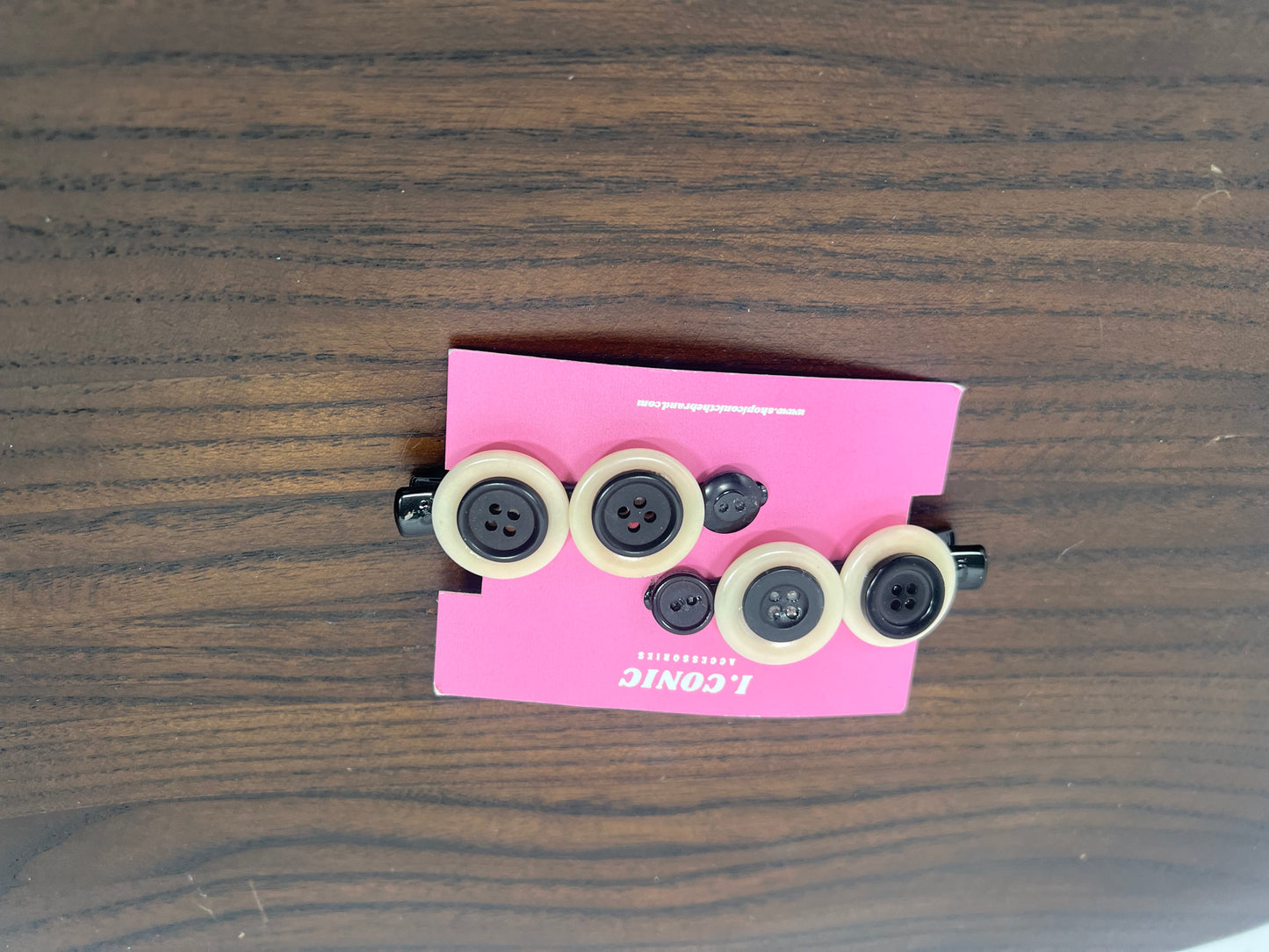 Cookies + Crème button clips