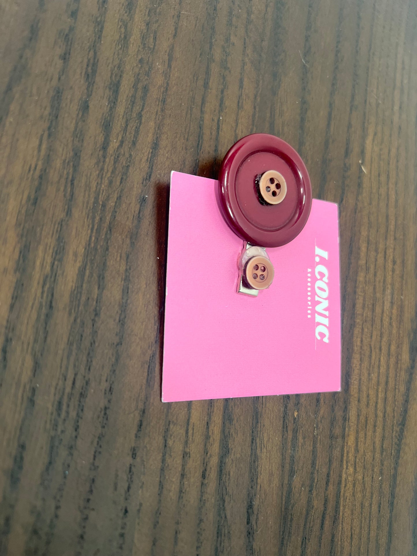 Plum-copper button cluster clip