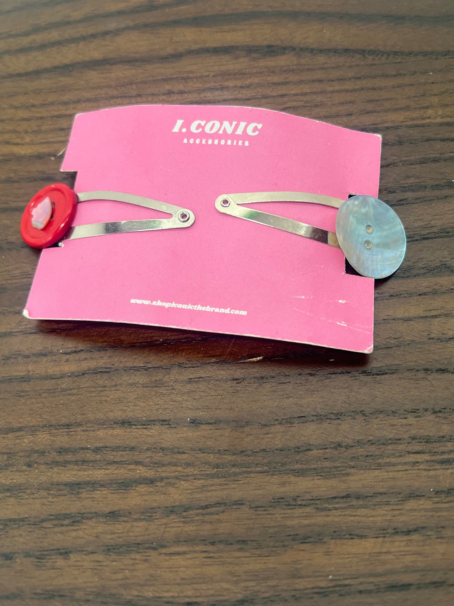Unlikely duo hair clips