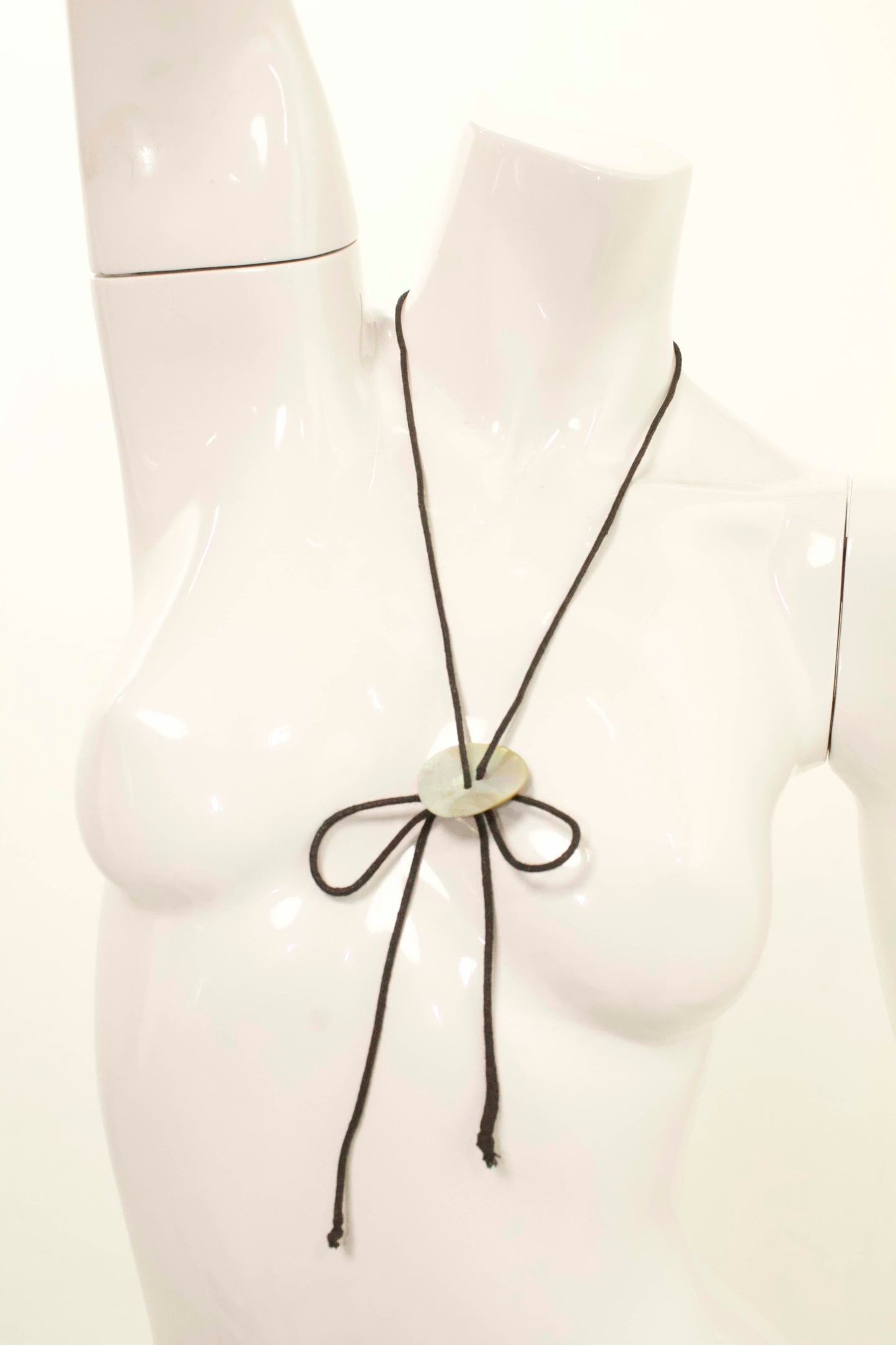 Pearlescent Loop de Loop Choker