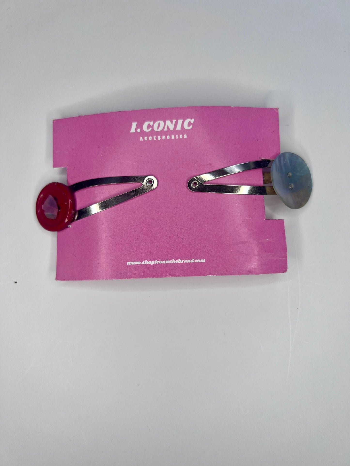 Unlikely duo hair clips