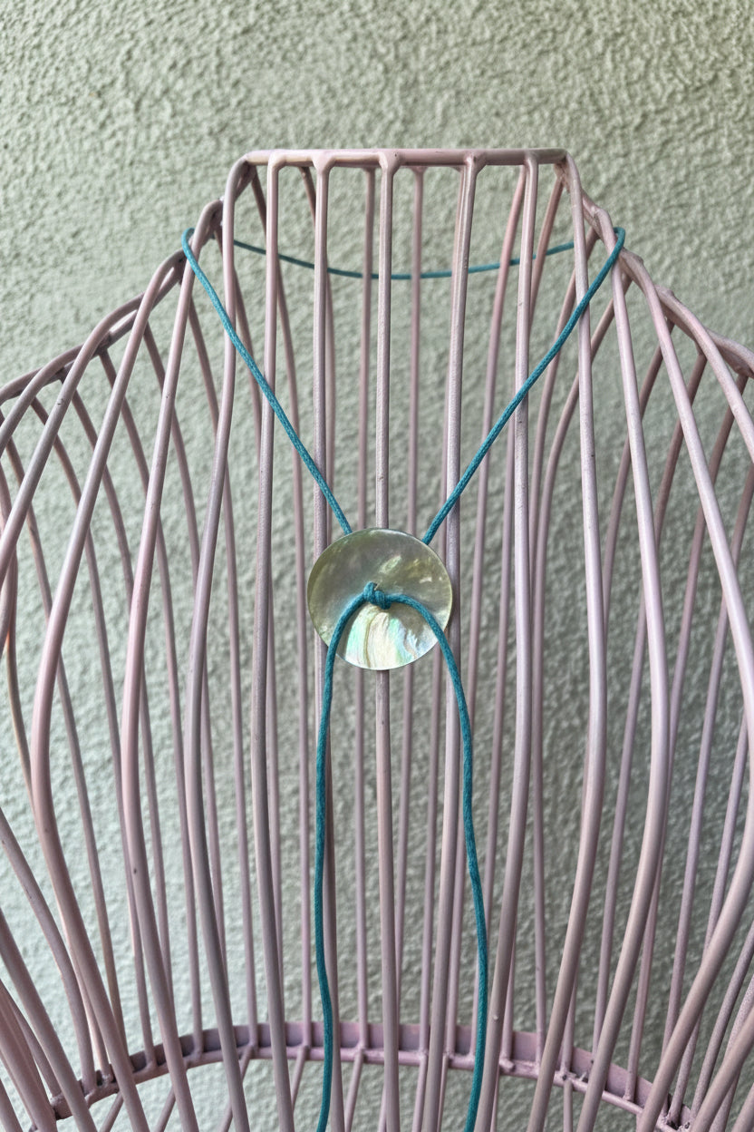 Mother of Teal button bolo